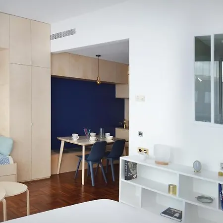 Apartment Design Avec Terrasse *